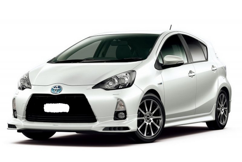 TRD-Toyota-Aqua-Prius-C-Carscoop1111111(2).jpg