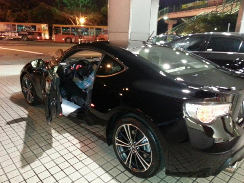 GT-86 17吋原廠鋁圈