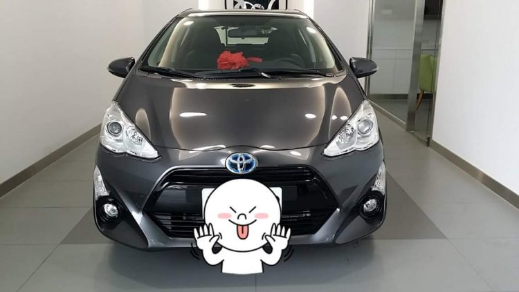 2014年PRIUS C