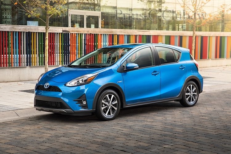 TO69-PRIUS C  (2).jpg