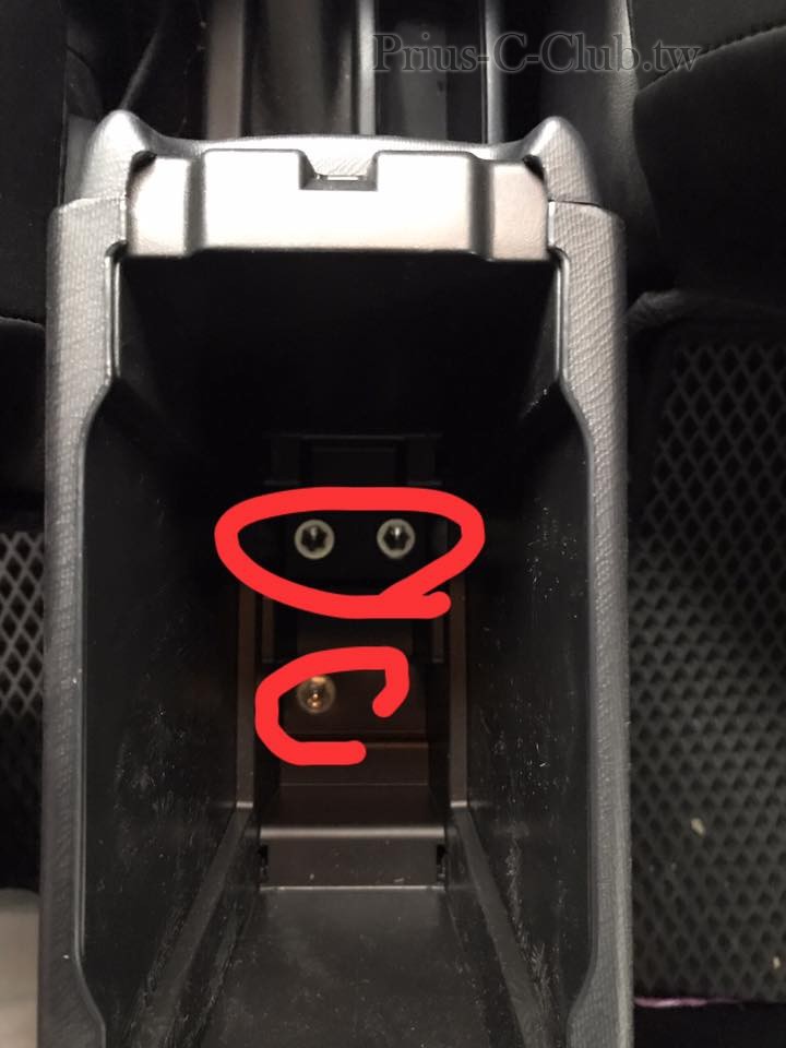 36634868_2056093461070095_3726622893719683072_n (1).jpg