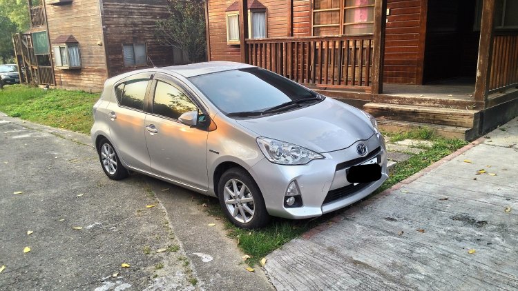 2012 prius c